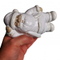 Preview: Liegender Weihnachtsmann Keramik, elegante Weihnachtsfigur in Weiß