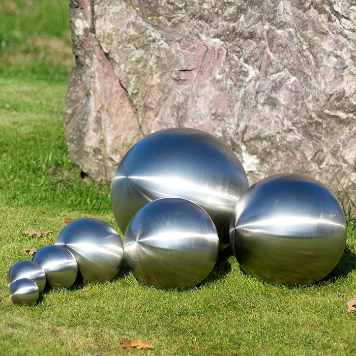 Preview: Edelstahl Matt SILBER KUGEL Gartenkugel Dekokugel Ø 15 cm