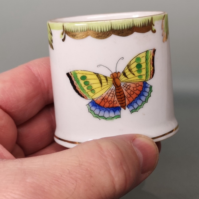 Preview: HEREND HUNGARY Porzellan Vase kleine ovale Steckvase Viktoria 70er Jahre Blumenmuster