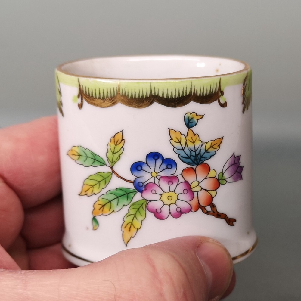 EUROVILAG HEREND HUNGARY Porzellan Vase kleine ovale