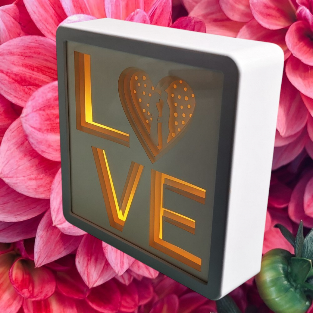 LED DEKO LICHTBOX mit 3D Papercut Motiv LOVE Liebe