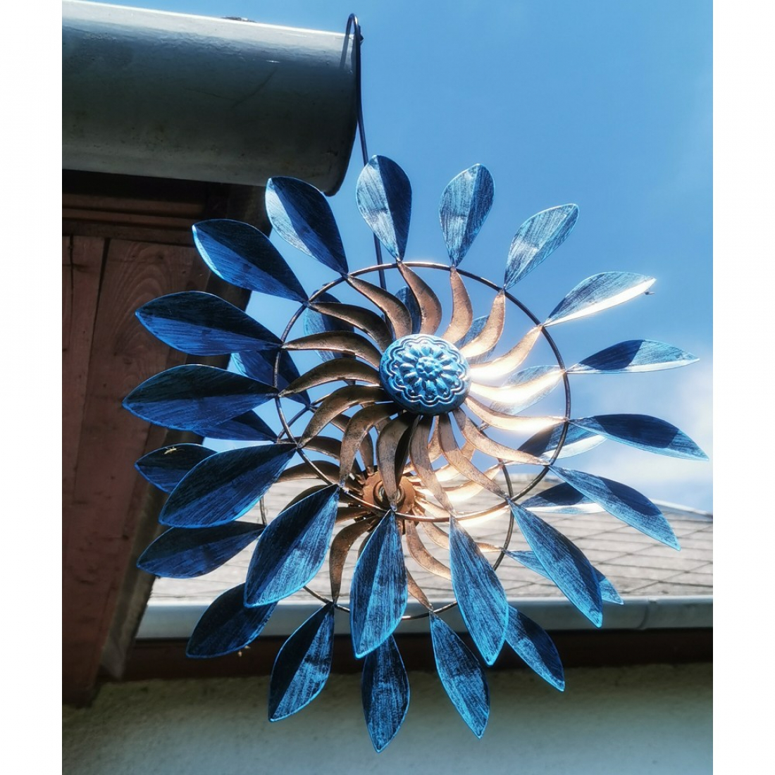 Doppelwindrad Metall BLAU Ø 40 cm – Wetterfestes Hänge-Windrad